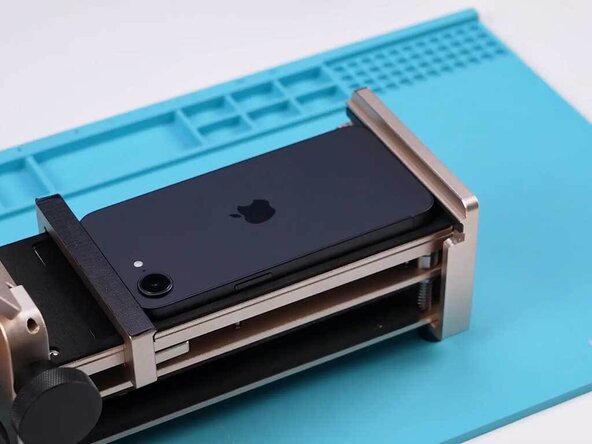 iPhone 16e Disassembly