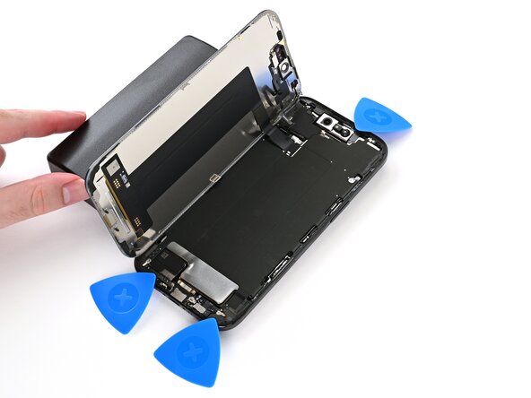 iPhone Air Screen Replacement, Lift open the screen: crwdns2935265:012crwdnd2935265:03crwdnd2935265:03crwdne2935265:0