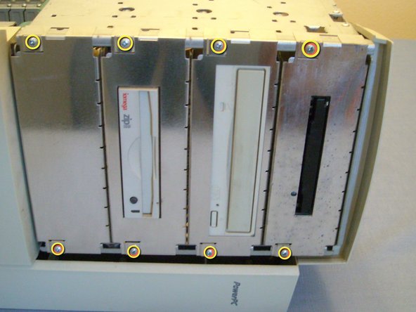 Power Macintosh 8600(250) Teardown: crwdns2935265:010crwdnd2935265:02crwdnd2935265:03crwdne2935265:0