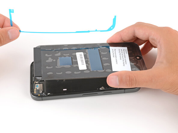 Google Pixel 10 Screen Replacement, Remove the remaining liners: crwdns2935265:032crwdnd2935265:03crwdnd2935265:03crwdne2935265:0