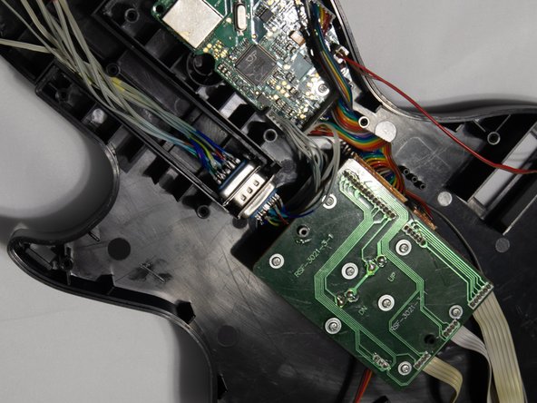 Xbox 360 Guitar Hero Wireless Controller Pogo-Pin Connector Replacement: crwdns2935265:09crwdnd2935265:03crwdnd2935265:03crwdne2935265:0