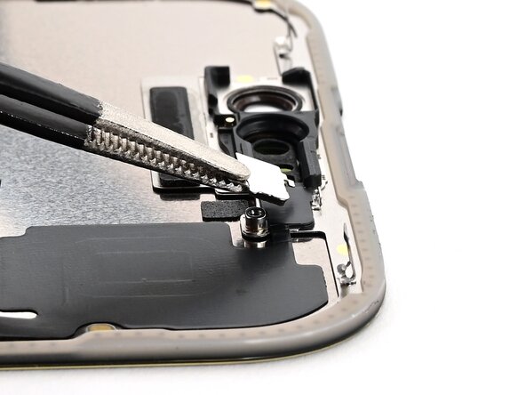 iPhone 16 Pro Max Screen Replacement: 步骤 20 中的图像 2，2