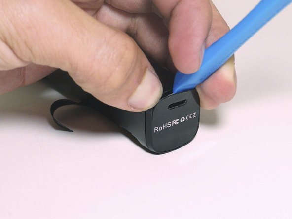 XMAX V3 Pro Disassembly, Bottom Cover: crwdns2935265:03crwdnd2935265:02crwdnd2935265:03crwdne2935265:0