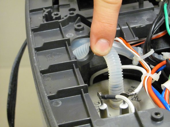 Breville BKC600XL Heating Tank Replacement, Clear Hose: crwdns2935265:05crwdnd2935265:02crwdnd2935265:02crwdne2935265:0