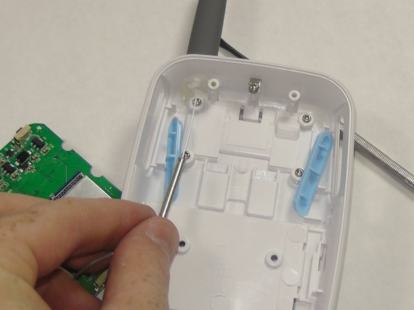 Infant Optics DXR-5 Mother Board Replacement: crwdns2935265:012crwdnd2935265:02crwdnd2935265:02crwdne2935265:0