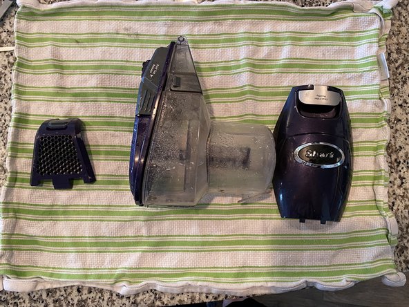 How to Unclog a Shark Rocket Deluxe Pro Vacuum: crwdns2935265:06crwdnd2935265:03crwdnd2935265:03crwdne2935265:0