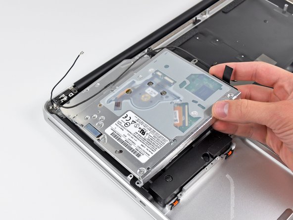 MacBook Pro 15" Unibody Mid 2010 Upper Case Replacement: crwdns2935265:035crwdnd2935265:02crwdnd2935265:02crwdne2935265:0