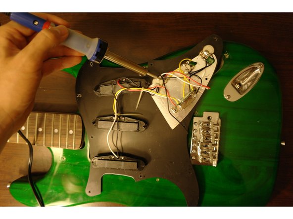 Squier Strat Guitar Pickups Replacement: crwdns2935265:05crwdnd2935265:02crwdnd2935265:02crwdne2935265:0