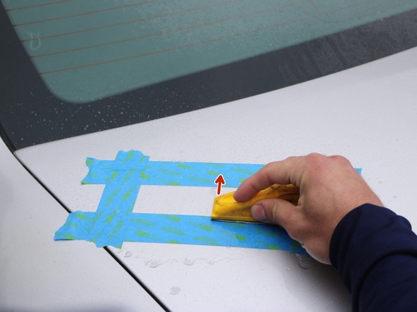 How to Repair a Scratch On a Car: crwdns2935265:04crwdnd2935265:02crwdnd2935265:03crwdne2935265:0