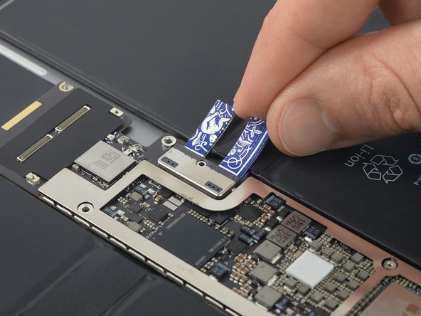 iPad Pro 12.9" 2nd Gen Battery Replacement, Reassembly tips: crwdns2935265:062crwdnd2935265:02crwdnd2935265:02crwdne2935265:0