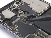 iPhone 14 Pro Max Rear-Facing Camera Assembly Replacement