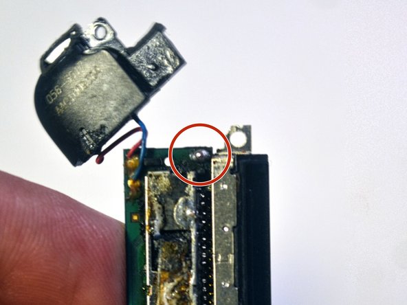 iPod Touch 4th Generation 30 Pin Dock Connector Replacement: crwdns2935265:021crwdnd2935265:02crwdnd2935265:02crwdne2935265:0