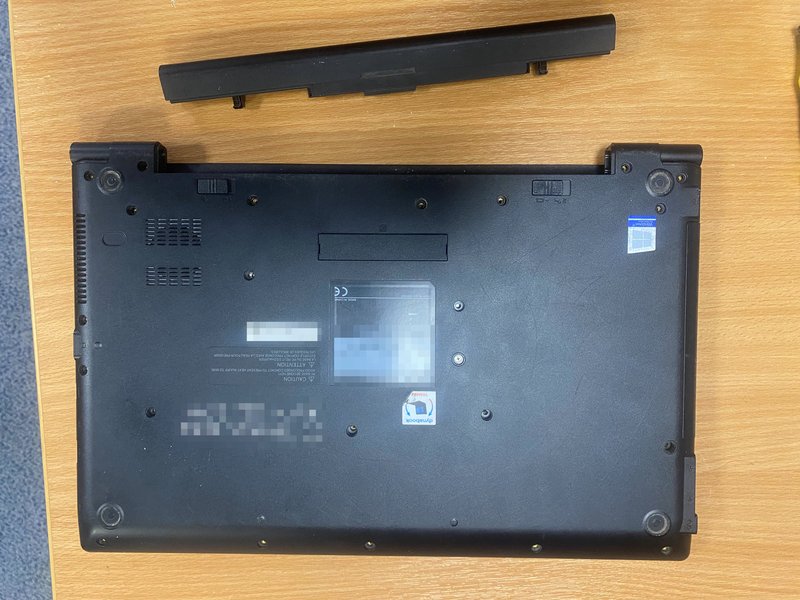 TOSHIBA Satellite Pro R50-B パソコン初心者やお子様用 Toshiba Satellite Pro R50 B First Turn On - YouTube