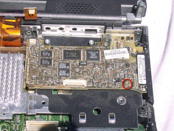 Disassembling the Compaq Armada 7800: crwdns2935265:015crwdnd2935265:01crwdnd2935265:03crwdne2935265:0