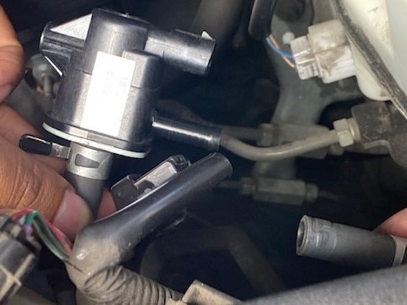 2015 Toyota Camry Purge Valve Replacement: crwdns2935265:05crwdnd2935265:02crwdnd2935265:03crwdne2935265:0