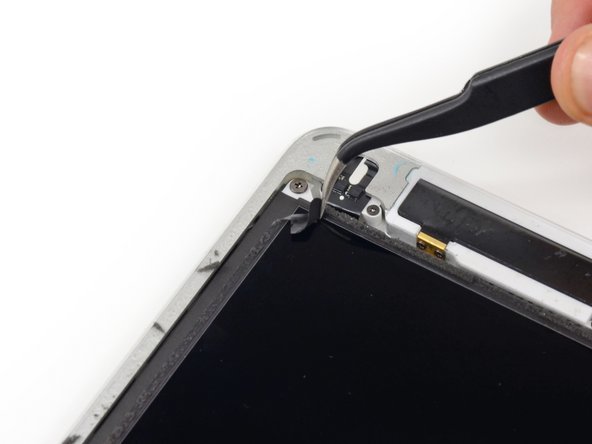 iPad Air LTE Teardown: crwdns2935265:07crwdnd2935265:02crwdnd2935265:03crwdne2935265:0