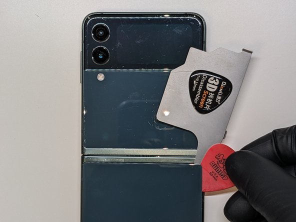 Samsung Galaxy Z Flip 3 Screen and Frame Assembly Replacement