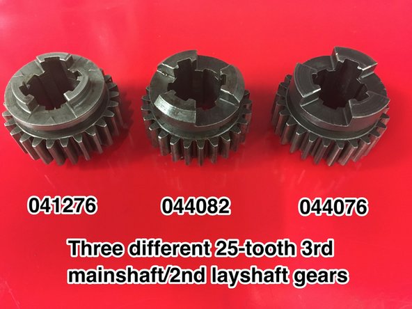 AJS/Matchless Lightweight Gearbox Overhaul, Inspect the gears (2): crwdns2935265:021crwdnd2935265:02crwdnd2935265:03crwdne2935265:0