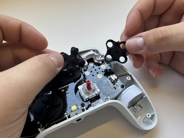 GameSir G7 SE Button Gaskets Replacement: crwdns2935265:05crwdnd2935265:02crwdnd2935265:02crwdne2935265:0