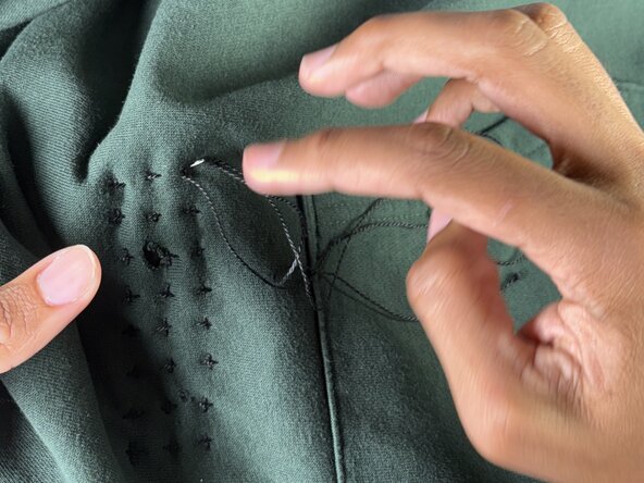 How to Mend a Tear Using Sashiko Stitching: étape 21, image 3 de 3