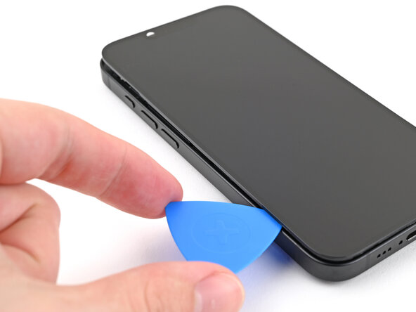iPhone 16e Screen Replacement