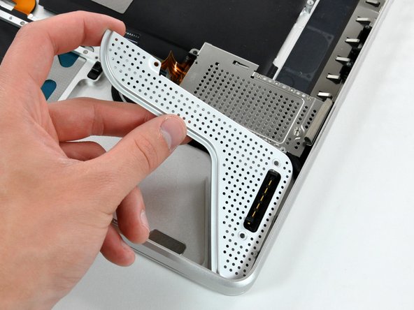 MacBook Pro 15" Unibody Late 2008 and Early 2009 Upper Case Replacement: crwdns2935265:029crwdnd2935265:02crwdnd2935265:02crwdne2935265:0