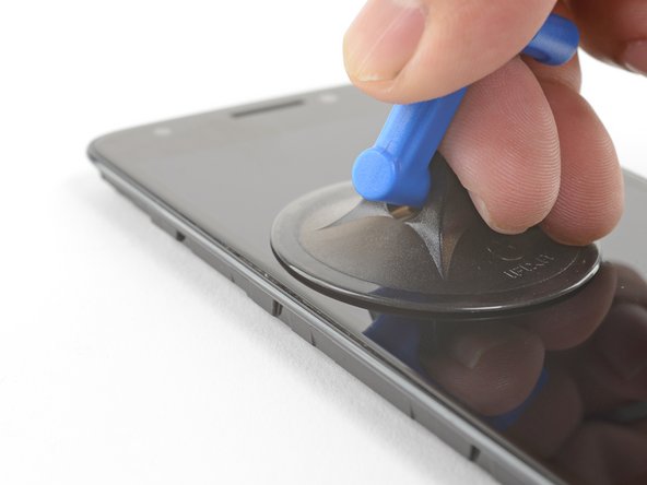 Motorola Moto E4 Screen (No Fingerprint Sensor) Replacement, Create an opening gap: crwdns2935265:012crwdnd2935265:02crwdnd2935265:03crwdne2935265:0