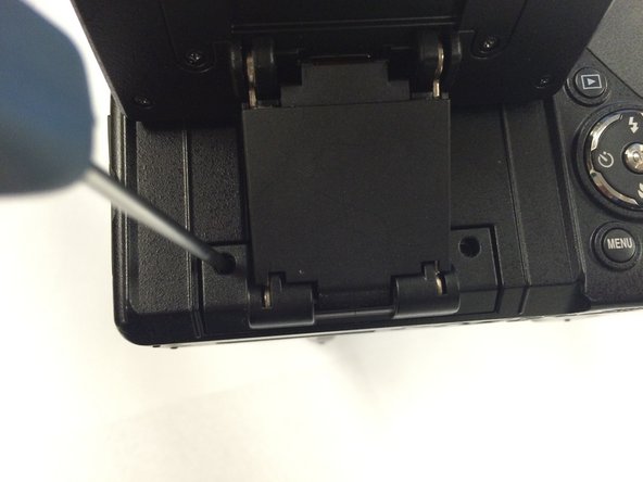 Nikon Coolpix P100 Back Buttons Replacement: crwdns2935265:06crwdnd2935265:02crwdnd2935265:02crwdne2935265:0