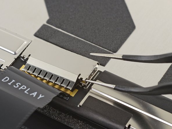 Microsoft Surface Pro X Screen Replacement: crwdns2935265:017crwdnd2935265:02crwdnd2935265:02crwdne2935265:0