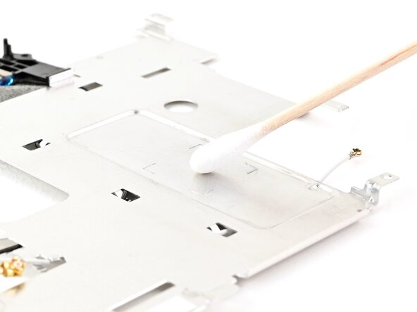 Nintendo Switch 2 Microphone Replacement, Clean the heat pipe: crwdns2935265:034crwdnd2935265:03crwdnd2935265:03crwdne2935265:0