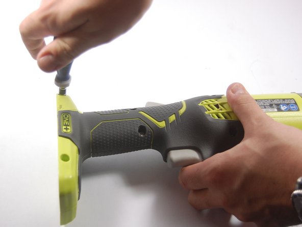 RYOBI P422 Body Replacement: crwdns2935265:03crwdnd2935265:02crwdnd2935265:03crwdne2935265:0