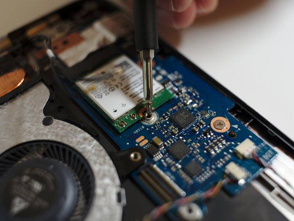 Asus ZenBook UX330U Wi-Fi Adapter Replacement: crwdns2935265:011crwdnd2935265:02crwdnd2935265:02crwdne2935265:0