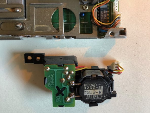 Sony MP-F75W Teardown, Removing the Eject Motor Assembly: stap 0, afbeelding 3 van 3