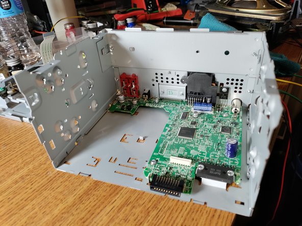 Pioneer FH-X500UI Teardown: crwdns2935265:02crwdnd2935265:01crwdnd2935265:02crwdne2935265:0