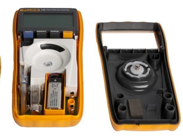 Fluke 175 Multimeter Fuse Replacement, Remove Back Panel: crwdns2935265:03crwdnd2935265:01crwdnd2935265:01crwdne2935265:0