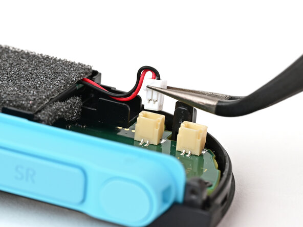 Joy-Con 2 (Left) Battery Replacement, Connect the battery: crwdns2935265:019crwdnd2935265:01crwdnd2935265:03crwdne2935265:0