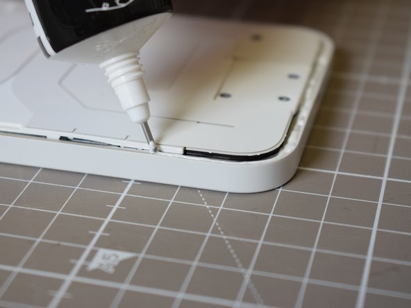 Nothing Phone (2a) Battery Replacement, Apply glue: crwdns2935265:038crwdnd2935265:02crwdnd2935265:03crwdne2935265:0