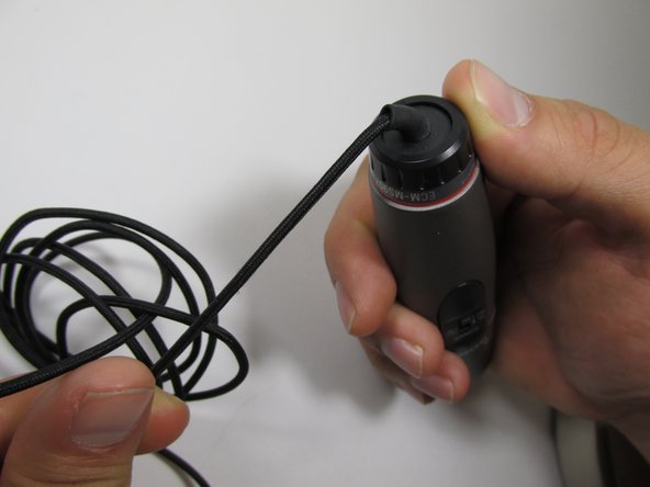 How to troubleshoot Sony ECM-MS907 sound distortion, Examining the Cord: crwdns2935265:03crwdnd2935265:02crwdnd2935265:02crwdne2935265:0