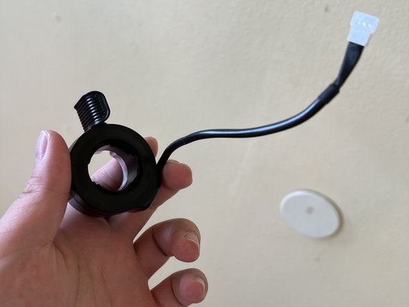 Niu Kqi2 Pro Scooter Thumb Throttle Replacement: crwdns2935265:04crwdnd2935265:03crwdnd2935265:03crwdne2935265:0