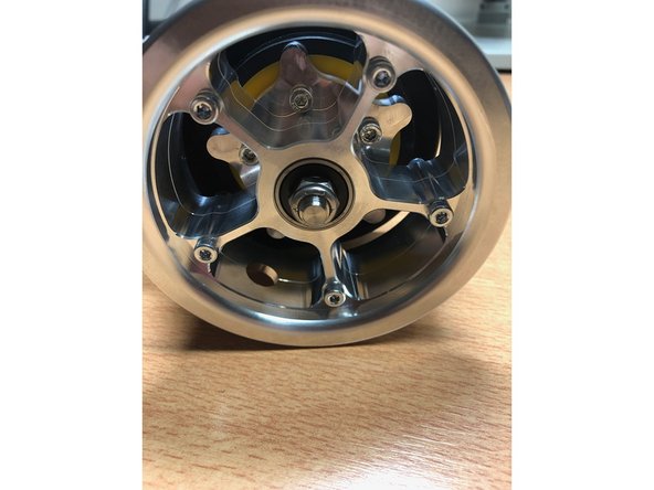 How to assembly FatBoy SS Mini Gear Drive, Attach Wheel Hub: crwdns2935265:012crwdnd2935265:03crwdnd2935265:03crwdne2935265:0