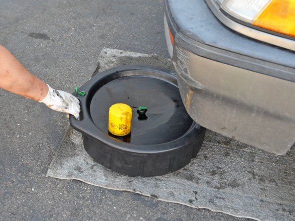 1988-1991 Honda Civic Oil Change: crwdns2935265:06crwdnd2935265:03crwdnd2935265:03crwdne2935265:0