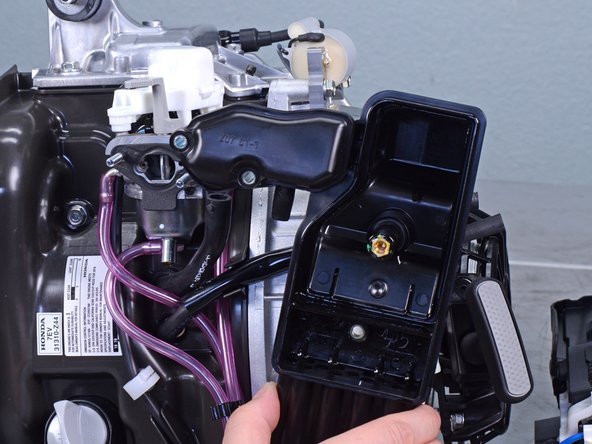 Honda EU2200IT A2 Stator Replacement: step 44, image 2 of 2
