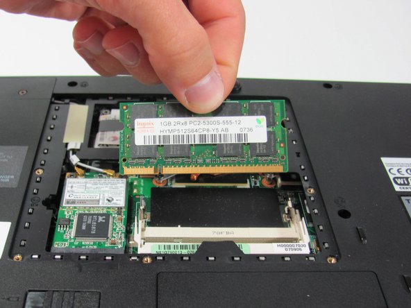 Toshiba Satellite L45-S7423 RAM Replacement: crwdns2935265:08crwdnd2935265:02crwdnd2935265:03crwdne2935265:0