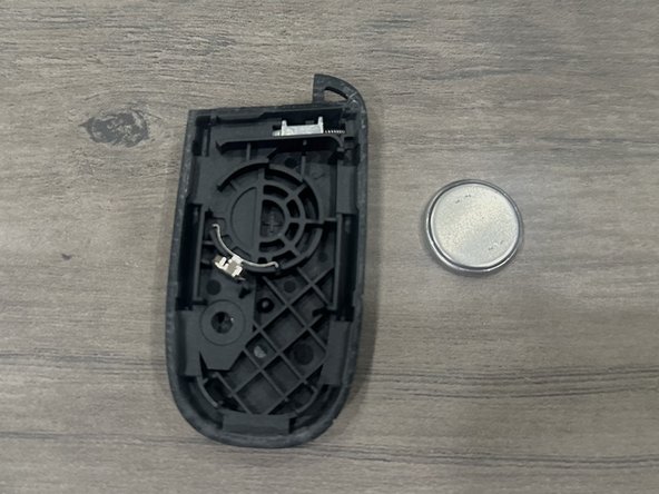 2011-Present Dodge Charger Key Fob Battery Replacement: 3 단계, 이미지 3개 중 3개