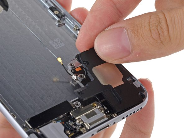 iPhone 6 Rear Case Replacement: crwdns2935265:063crwdnd2935265:02crwdnd2935265:03crwdne2935265:0