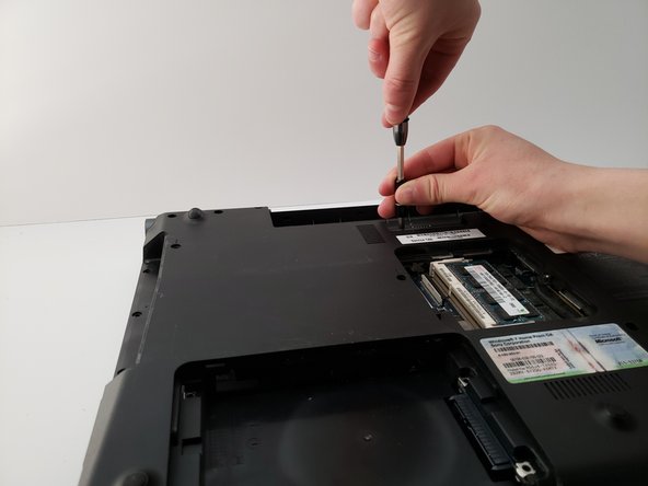 Sony Vaio VPCF115FM Back Panel Assembly Replacement: crwdns2935265:09crwdnd2935265:03crwdnd2935265:03crwdne2935265:0