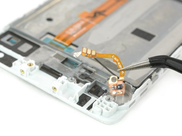 Huawei P9 Display Assembly with Frame Replacement: crwdns2935265:016crwdnd2935265:03crwdnd2935265:03crwdne2935265:0