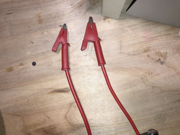 Macintosh Classic II Power Board Removal, Macintosh Classic II CRT Discharge: crwdns2935265:06crwdnd2935265:02crwdnd2935265:03crwdne2935265:0