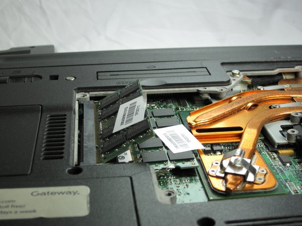 Gateway MA6 Laptop RAM Replacement: crwdns2935265:05crwdnd2935265:03crwdnd2935265:03crwdne2935265:0