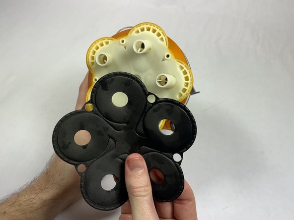 Dyson DC24 Dust Bin O-Ring Replacement: crwdns2935265:06crwdnd2935265:03crwdnd2935265:03crwdne2935265:0